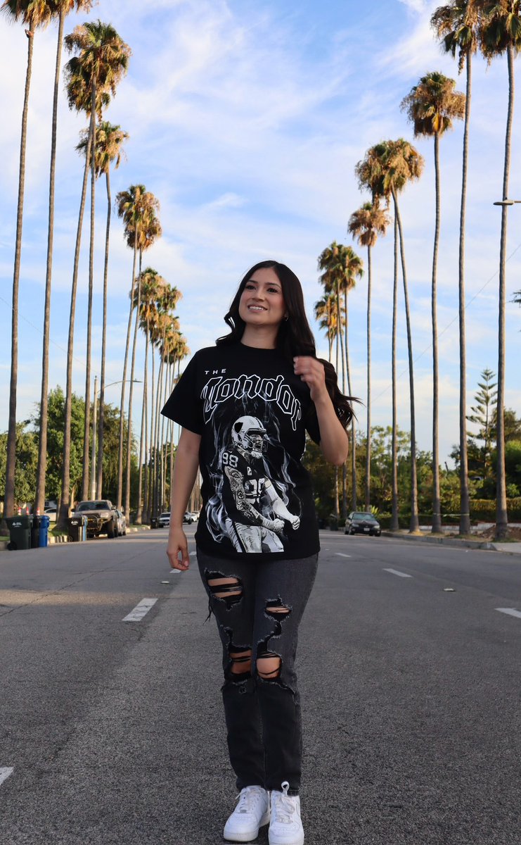 YouKnowBall_pin's tweet photo. Letโs try this one more time ๐ญ
"The Condor" tee has landed ๐ฆ
๐ Our first ever shirt is dropping this Thursday 8/22/24 @ 6 PM PST!!
We'll be giving out 2 FREE Maxx Crosby jerseys!! One jersey for the FIRST order this Thursday. The rest of the orders will be entered into a raffle for the second FREE jersey!! ๐ดโโ ๏ธ
Sizes S-XXL available!! LIMITED QUANTITIES