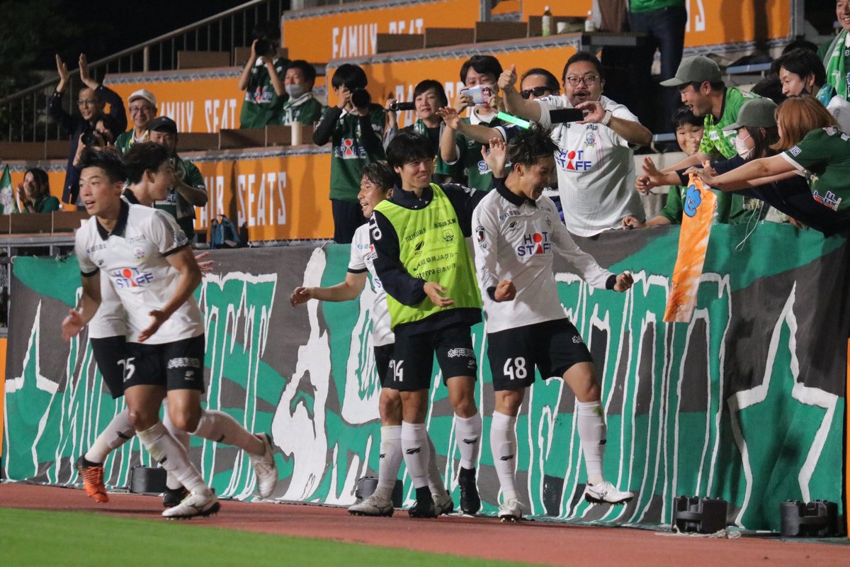 fcgifuDREAM's tweet photo. 【田口裕也選手、ツエーゲン金沢へ完全移籍のお知らせ】

#田口裕也 選手がツエーゲン金沢へ完全移籍することが決定しましたので、お知らせいたします。

□コメント
「この度、ツエーゲン金沢に移籍することを決めました。
このタイミングでの移籍に対して様々な意見があると思います。
本当に悩んで考えて、クラブを��れるという決断をしました。
FC岐阜というクラブ、スポンサー、選手、スタッフ、ファン・サポーターの皆さんにたくさん失敗をして迷惑をかけてしまいました。その分たくさん成長させてもらいました。
岐阜に来て、岐阜の町が大好きになりました。
FC岐阜でプレーできて幸せでした！
本当にありがとうございました！」

詳細はこちら⏩️https://t.co/PHb4SV9D3n

#fcgifu #FC岐阜 #MOVEYOURHEART【広報】