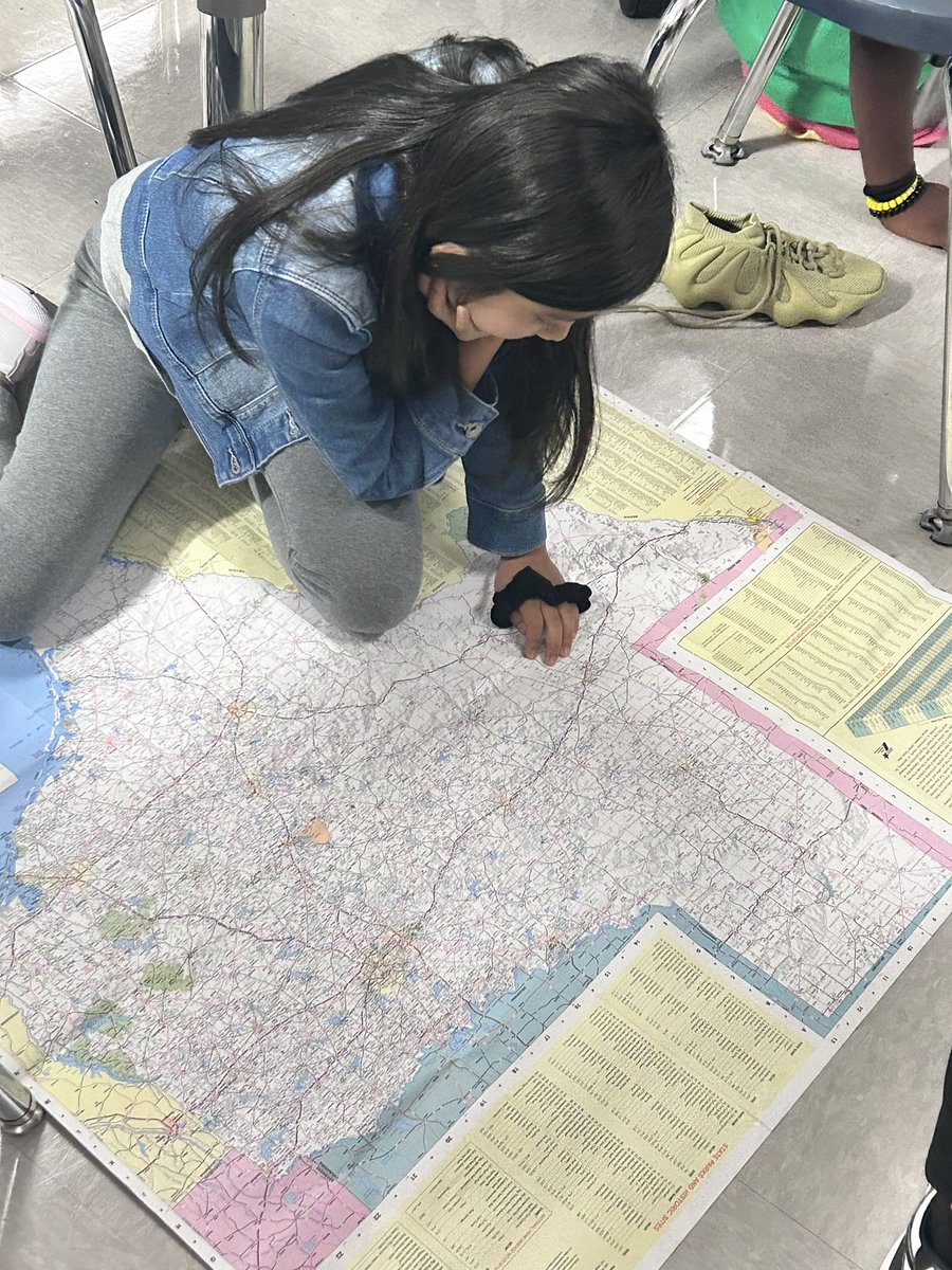 MsKAlexander_'s tweet photo. We have had such an amazing start to school! Through pretests, partner reading, and investing maps our 4th graders are already surpassing expectations! #igtbavoyager https://t.co/P8w7gSNXQ5