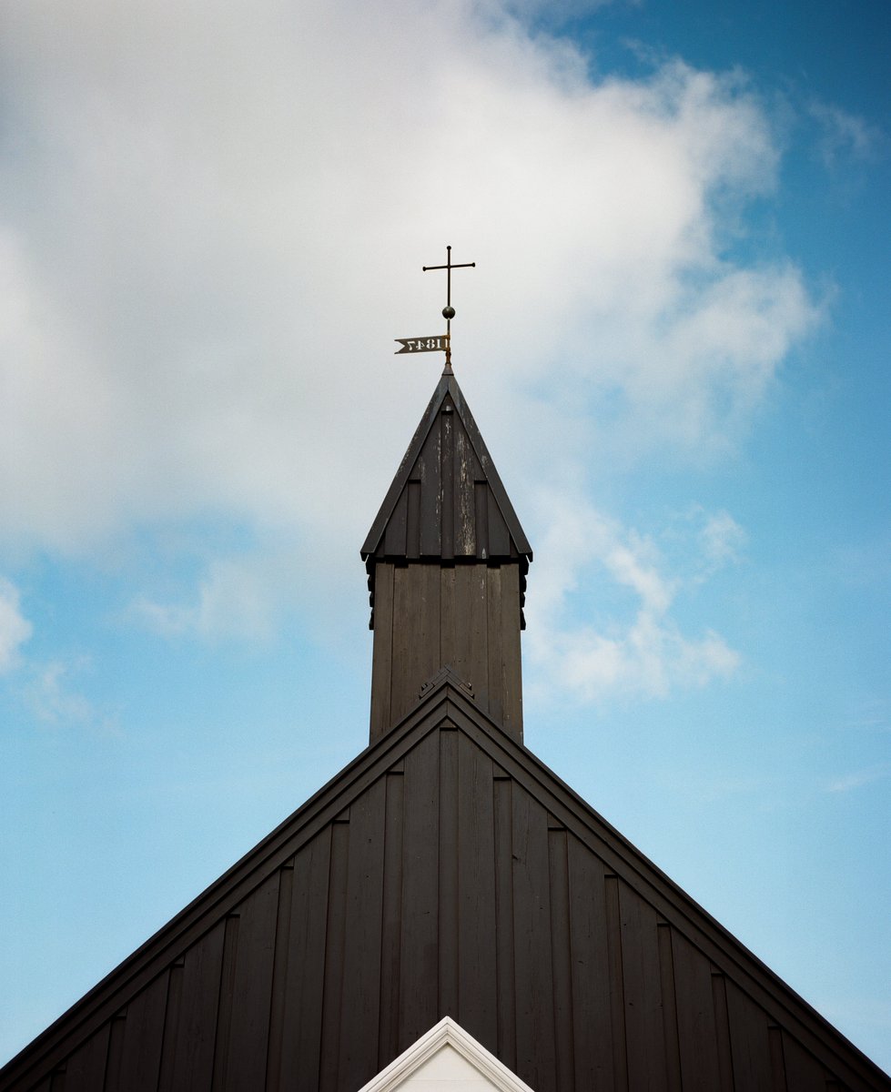 kristophershinn's tweet photo. Lighthouses &amp; churches of Iceland https://t.co/17IWCcLT5O