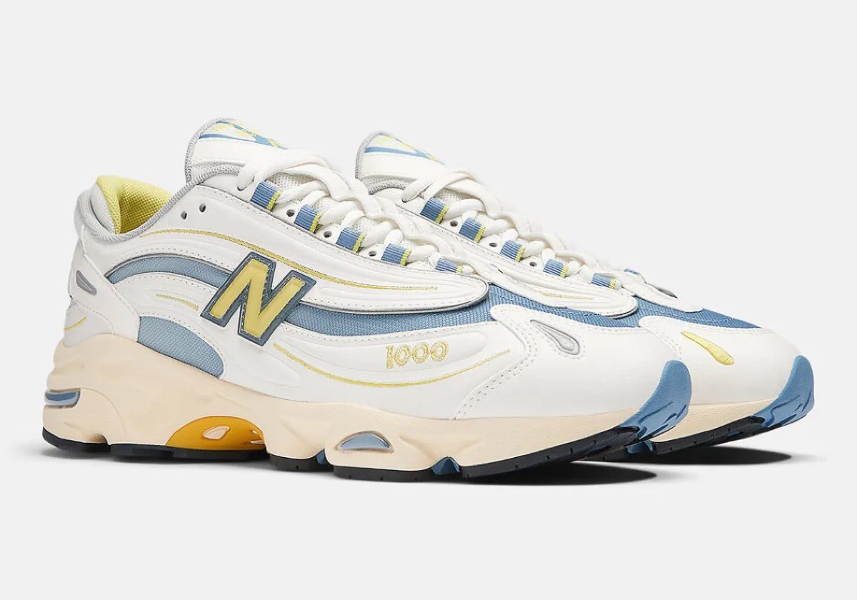 JustFreshKicks's tweet photo. Releasing at 12AM EST 🧂
New Balance 1000 'Sea Salt'
=> https://t.co/UesFPPrj1T https://t.co/Mjv8mLe2Qi