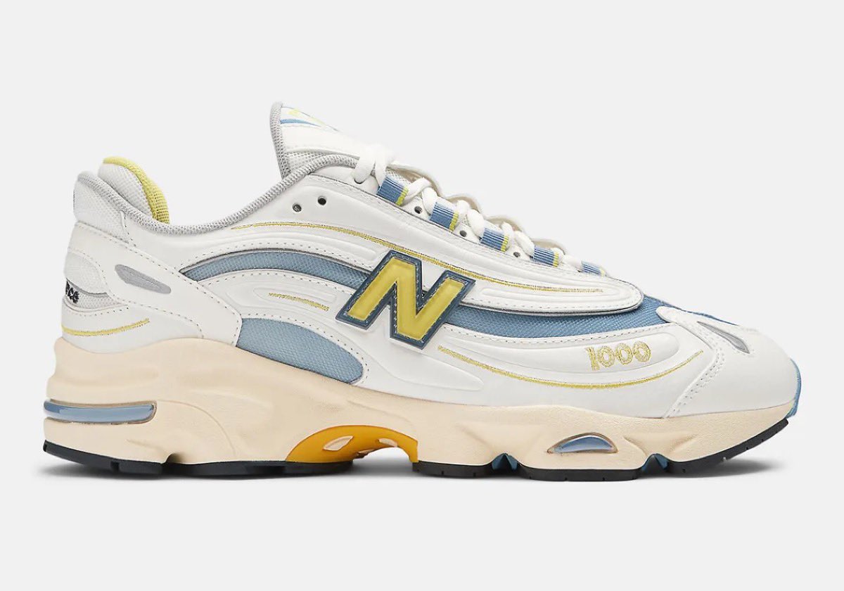 JustFreshKicks's tweet photo. Releasing at 12AM EST 🧂
New Balance 1000 'Sea Salt'
=> https://t.co/UesFPPrj1T https://t.co/Mjv8mLe2Qi