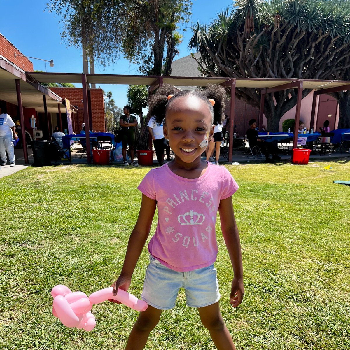 UpwardBoundLA's tweet photo. Wow, what an incredible Summer Fest we had this year! Nearly 100 UBH clients enjoyed a day filled with fun, community, and free goodies! Thank you to everyone who contributed to this amazing event!🏠💙 https://t.co/onpTjm0hYB