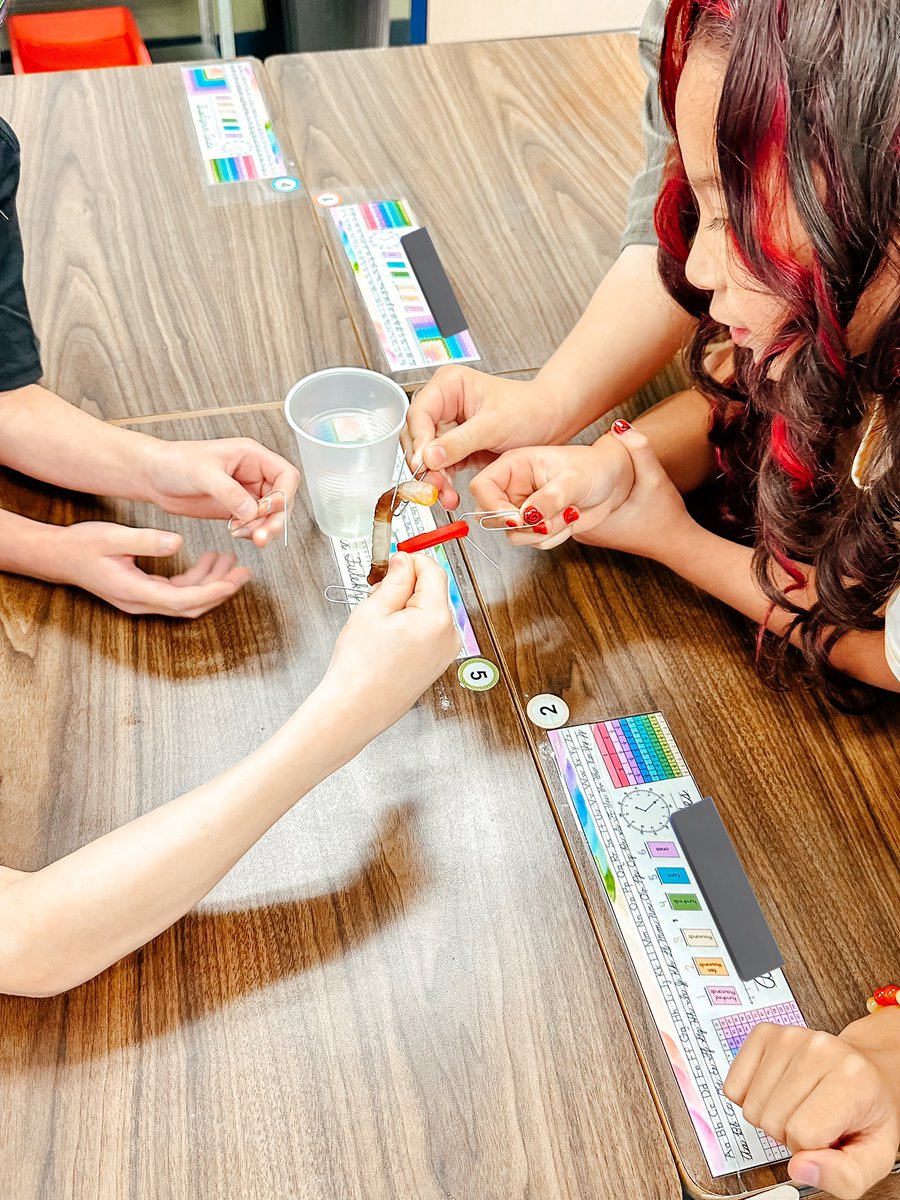 mrsjohnston0117's tweet image. These kiddos are rocking their first two days of third grade! Pictured crushing  team building exercises, meeting stamina goals, and practicing being good mathematicians!! @NISDFranklinES @NISD #ThirdistheWord #KFEProud