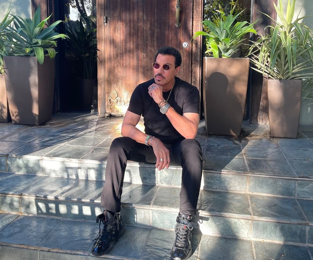 Lionel Richie tweet media