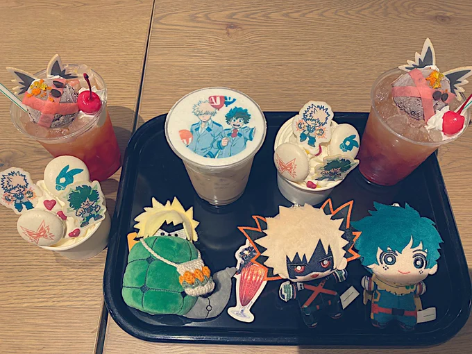 昨日オープンスクールと極楽湯ハシゴしてきたー!勝デラテが作られてく所パネルで待機列の人に丸見えだったから心中 ワァ…  って気持ちだった 