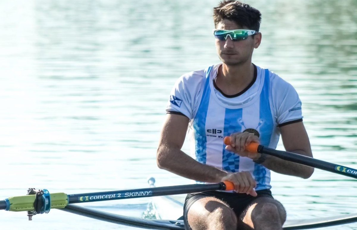 DaniPiloni's tweet photo. 🔥 ¡Santino Menin es FINALISTA en el Mundial de #Remo Sub-23 en St. Catharines 🇨🇦! 

🚣🏽 ¡El remero del Club Náutico Hacoaj GANÓ su repechaje del single ligero y está entre los 6 mejores del planeta!

🔙 Había sido 11º en Plovdiv 2023. https://t.co/AqRgcnJZjS