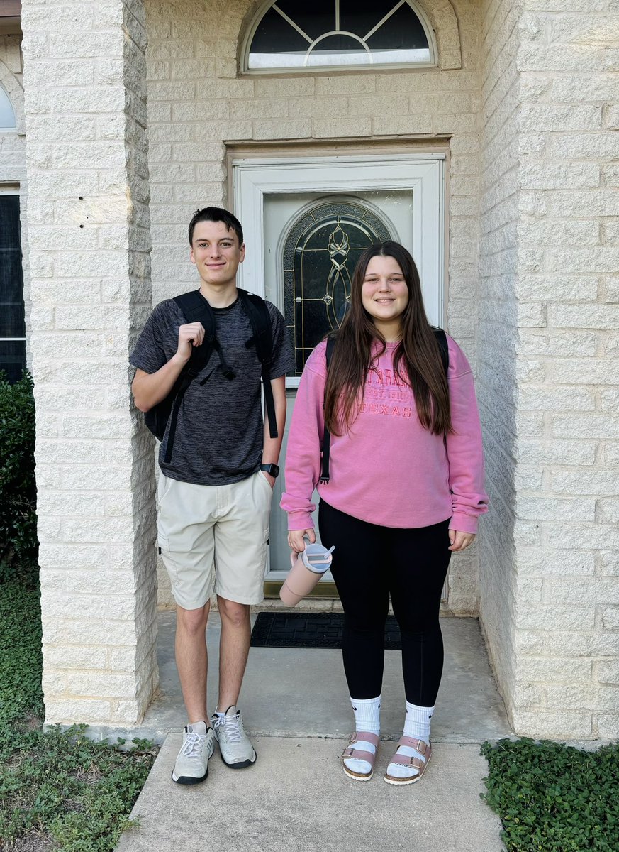 LauraBrast's tweet photo. 1st Day of School - 8th Grade &amp; Junior Year &amp; my 9th Year as the Carver Nurse! Thank you Liam &amp; Katrina Mills for the absolutely adorable &amp; delicious cookie! Y’all are the BEST!! #FirstDayLISD #ExpeditionExcellence #GoLions @LockhartISD @Carver_Cubs https://t.co/5K3zyTuOf7