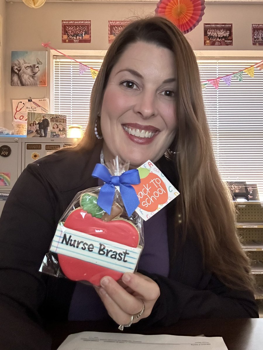 LauraBrast's tweet photo. 1st Day of School - 8th Grade &amp; Junior Year &amp; my 9th Year as the Carver Nurse! Thank you Liam &amp; Katrina Mills for the absolutely adorable &amp; delicious cookie! Y’all are the BEST!! #FirstDayLISD #ExpeditionExcellence #GoLions @LockhartISD @Carver_Cubs https://t.co/5K3zyTuOf7