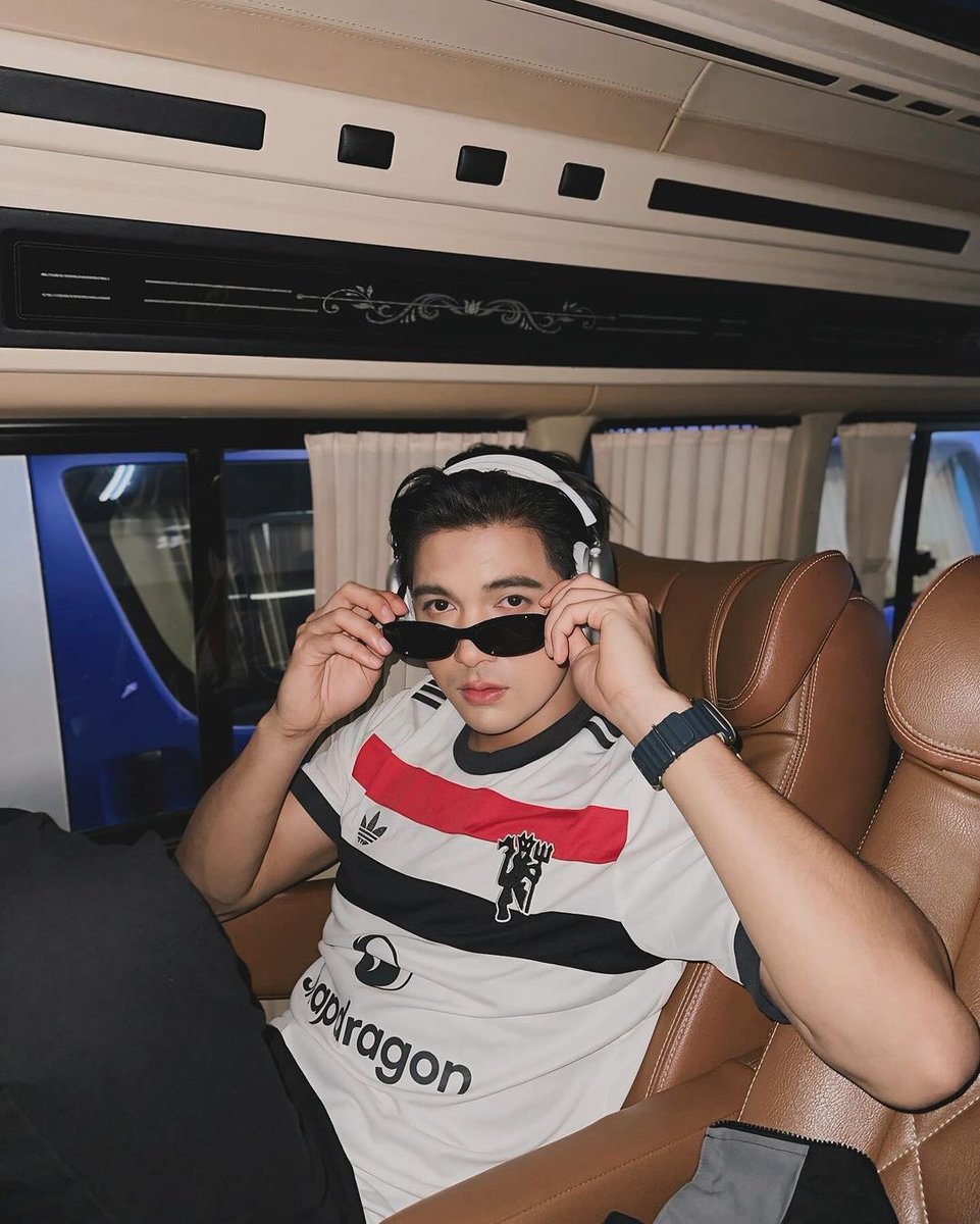 MooNupuycham's tweet photo. สุขสันต์วันเกิด ขอให้มีสุขภาพร่างกายที่แข็งแรง ขอให้เป็นปีที่มีแต่เรื่องดีๆ เข้ามาในชีวิต ขอให้สมหวังดังที่คิดทุกๆ เป้าหมายนะ🥰
@Hussaweee 

KEM HAPPY DAY

#KEM27thBDay
#เข้มหัสวีร์ https://t.co/WB1capP9BK