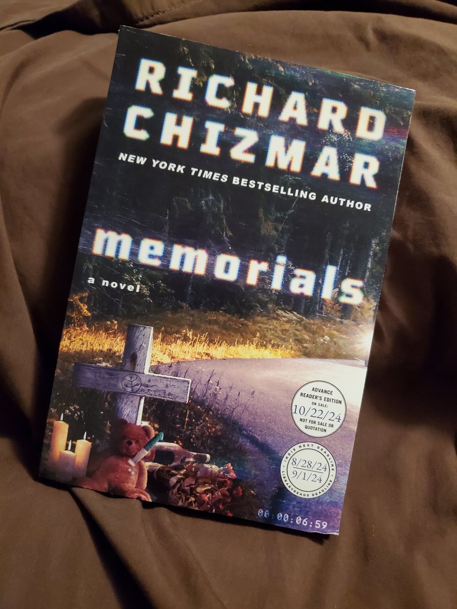 ChickTaylor_'s tweet photo. Y'all. Here's the ARC that I won on @goodreads. Thank you, @RichardChizmar and @CemeteryDance. #RichardChizmar #Memorials #GoodreadsGiveaway #iAmReading #Books #MyTinyLibrary #currentbook #Reading #Fiction #Book https://t.co/Po8JGpjcj0
