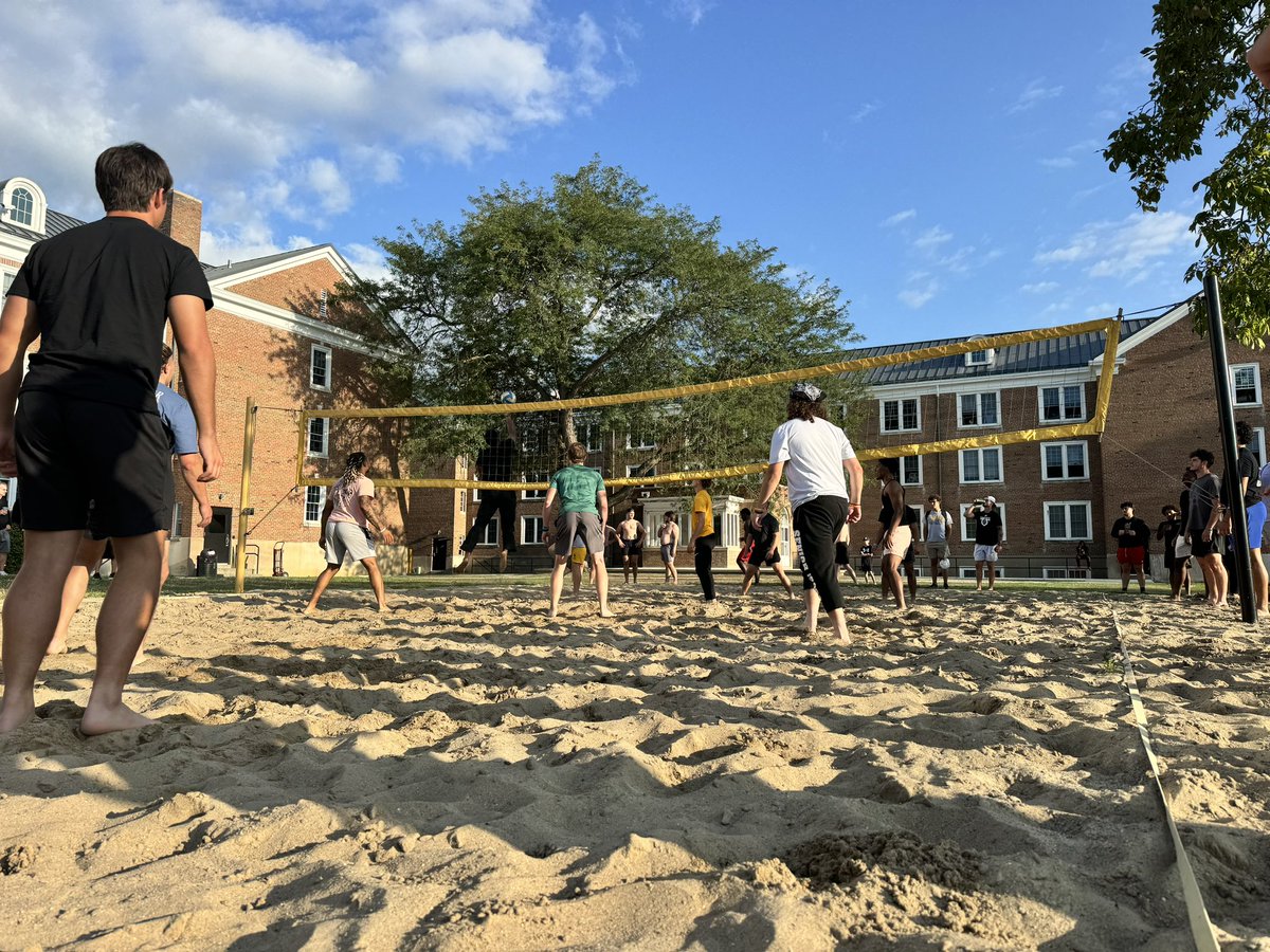 AdrianCollegeFB's tweet photo. Great way to end the evening with some on campus sand volleyball! 🏐 https://t.co/l03pv0saPi