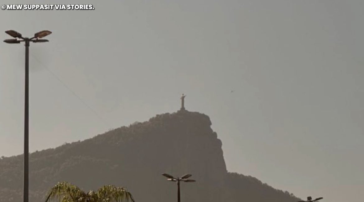 hubboyslove's tweet photo. A LUA DE MEL?! 🗣️ #MewTul aproveitaram a tarde de hoje em uma praia, no Rio de Janeiro!

Mew postou dois stories mostrando a vista para as águas cariocas e o Cristo Redentor. https://t.co/UUy8aa9cK1