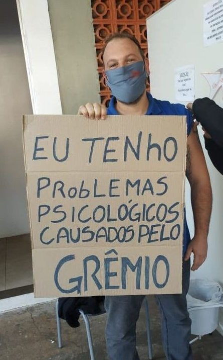 defiremora's tweet photo. @Gremio Me erra, time desgraçado. https://t.co/2lEr61lYwU