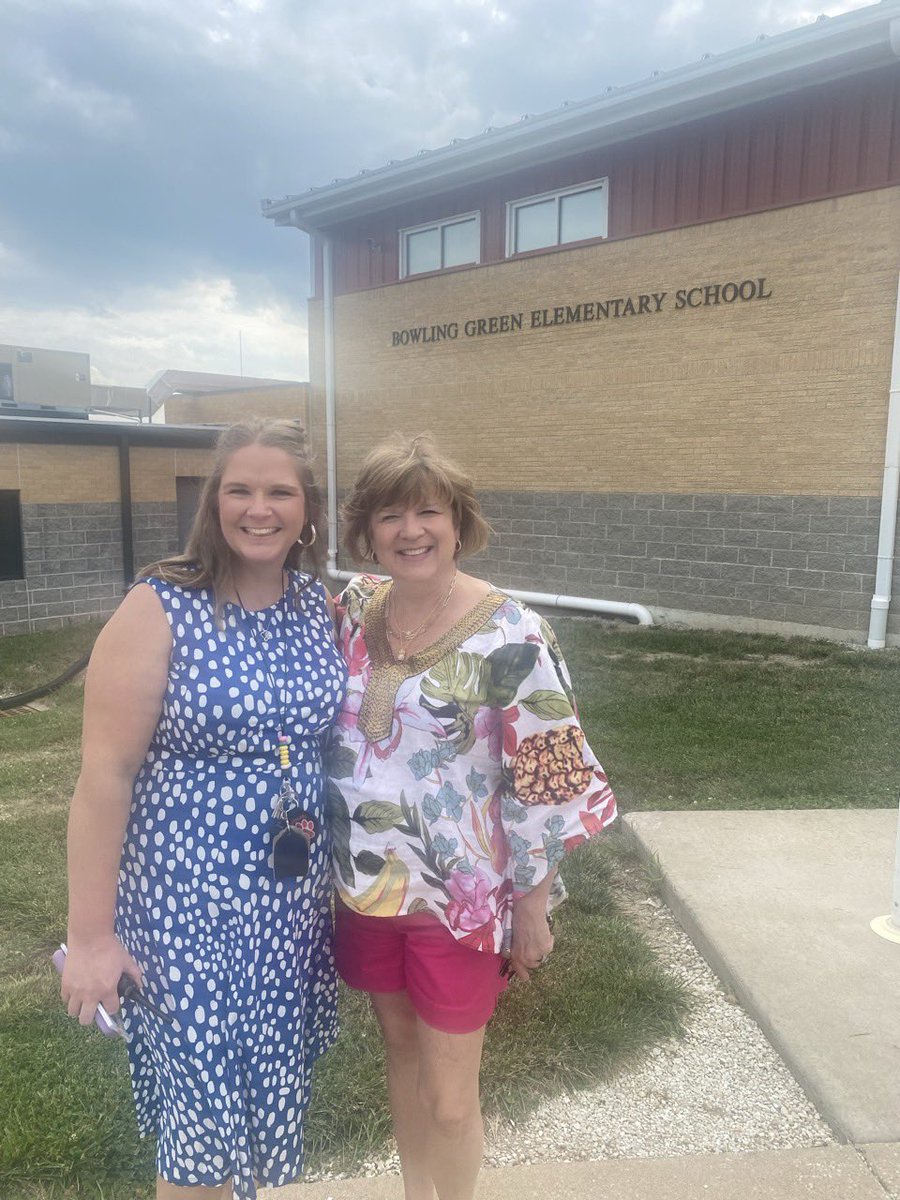 Everyone needs to find themselves a <a href="/BethWhitaker2/">Beth Whitaker, PhD</a> and <a href="/ToddWhitaker/">Todd Whitaker</a> to have in their corner! So glad I got to see them today! 
#leadlearnELPA