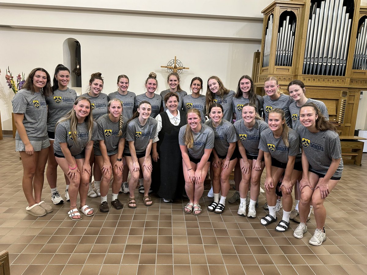 SaintsVball's tweet photo. Thank you Sister Lisa! We appreciate all you do! https://t.co/5TMeCUsh6n