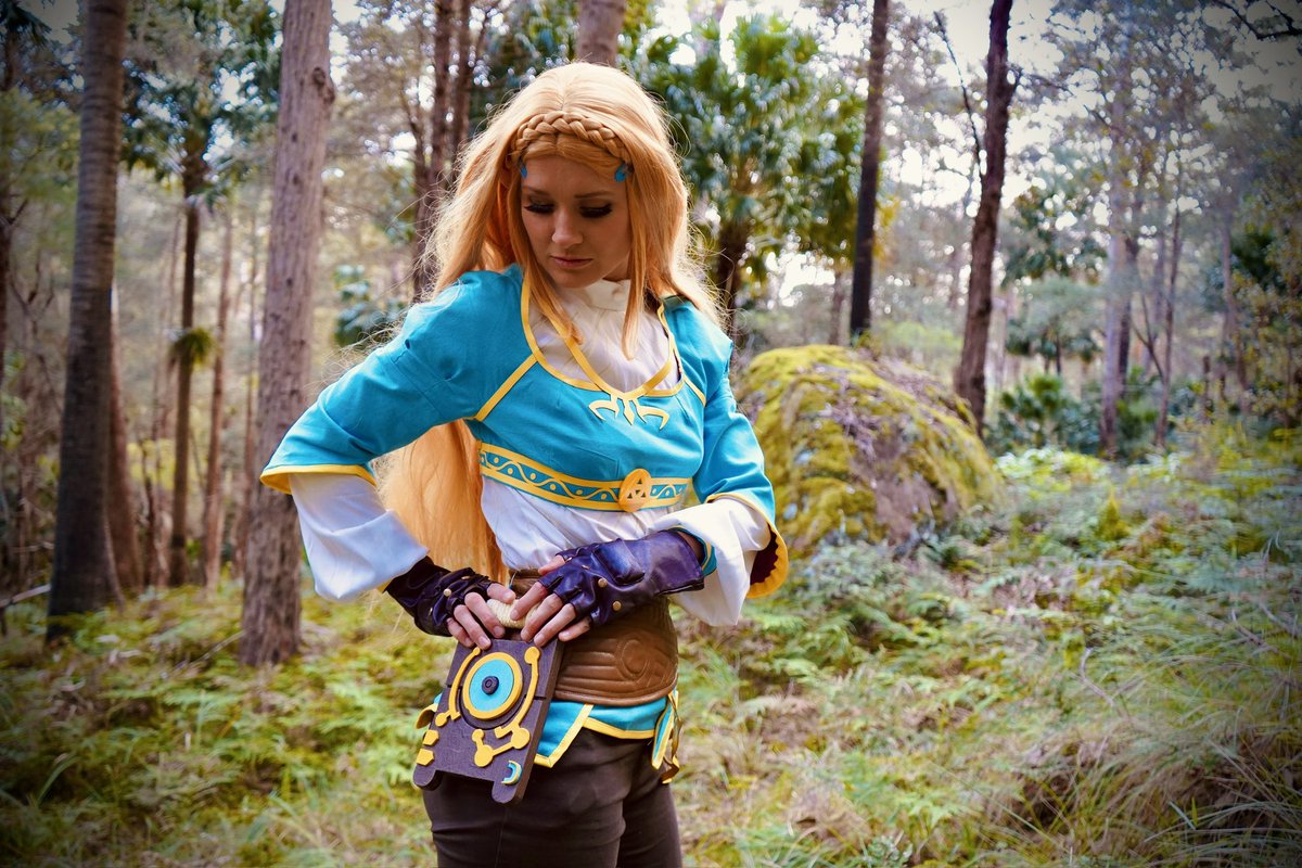 teegstah's tweet photo. “Courage need not be remembered, for it is never forgotten.”
I had so much fun exploring the forest with @_SillySamurai
I hope you enjoy my Zelda #breathofthewild #cosplay 🥹🩵💚💛
#zelda #zeldacosplayer https://t.co/vj3jGoQpm9