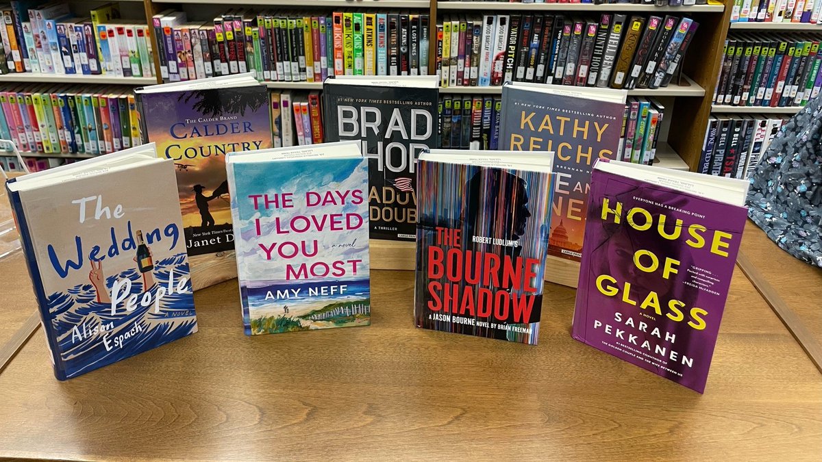 LulingPbLibrary's tweet image. More new books! Some large print, some non fiction, some classic kids books (thanks to a local donor!), and several new kids books! They are all awaiting someone to borrow them and enjoy! #newbooks #newlibrarybooks #adayinthelifeofalibrarian #readeveryday #lulingpubliclibrary
