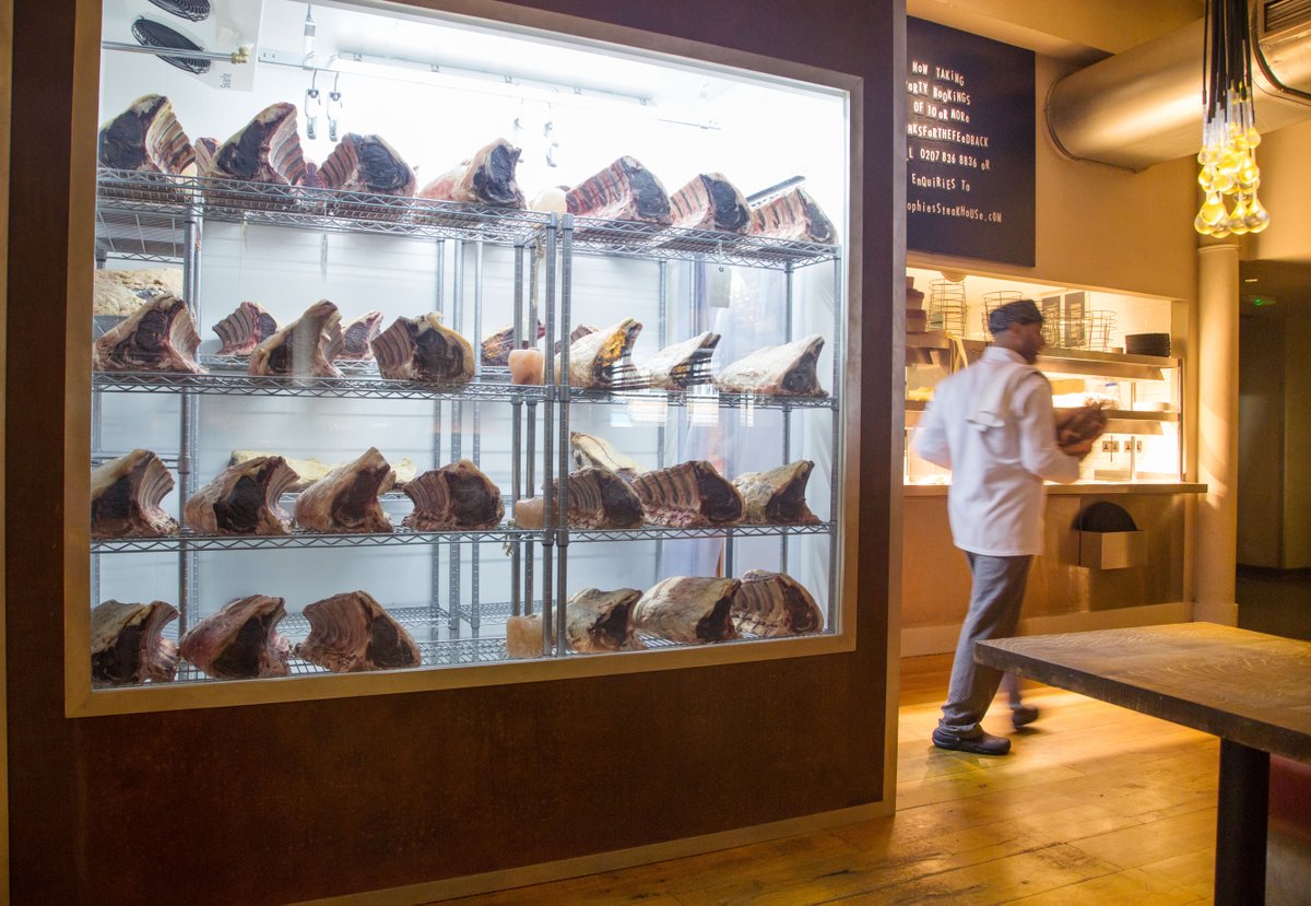 WilliamsRef's tweet image. No matter your application, Williams has the perfect #ColdroomSolution.

From external storage to central production units, medical usage, or #FrontofHouse displays, our coldrooms are designed to meet your unique needs.

Discover our coldroom options🔎 williams-refrigeration.co.uk/products/coldr…