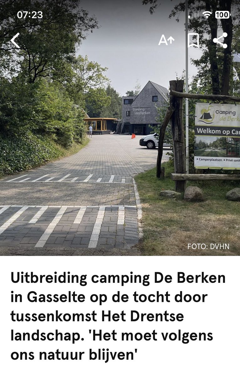 Rupsje nooit genoeg natuur gaat op de stoel zitten van de gemeente… iets met schoenmaker….blijf bij je leest!