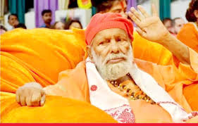 india24x7livetv's tweet photo. महामंडलेश्वर पायलट बाबा का 86 साल की उम्र में निधन हुआ , वे एयर फोर्स में विंग कमांडर के पद पर भी रह चुके हैं  
#PilotBaba #india24x7livetv #BreakingNews #Latest_News https://t.co/MUUhSFauGK