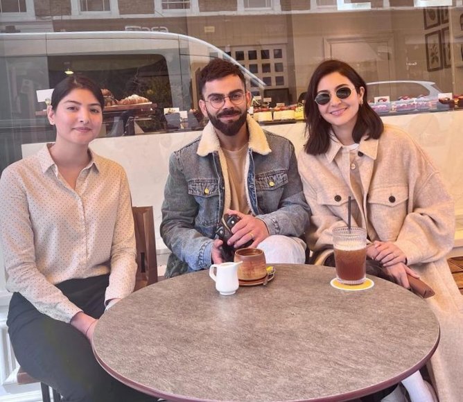 Virat Kohli enjoy vacation in London 🥰
##ViratKohli #London #ipl #cricketers 
#21bhartband #BBNaija #LCDLFMX2