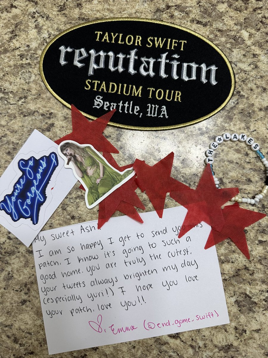 swiftie1ncanada's tweet image. mail day from @EmmsAdventuress/@End_Game_Swift !! i’ve been looking for a rep tour patch for awhile and i’m so excited to finally have one, and i love the extra goodies too! thank you emma 🩷