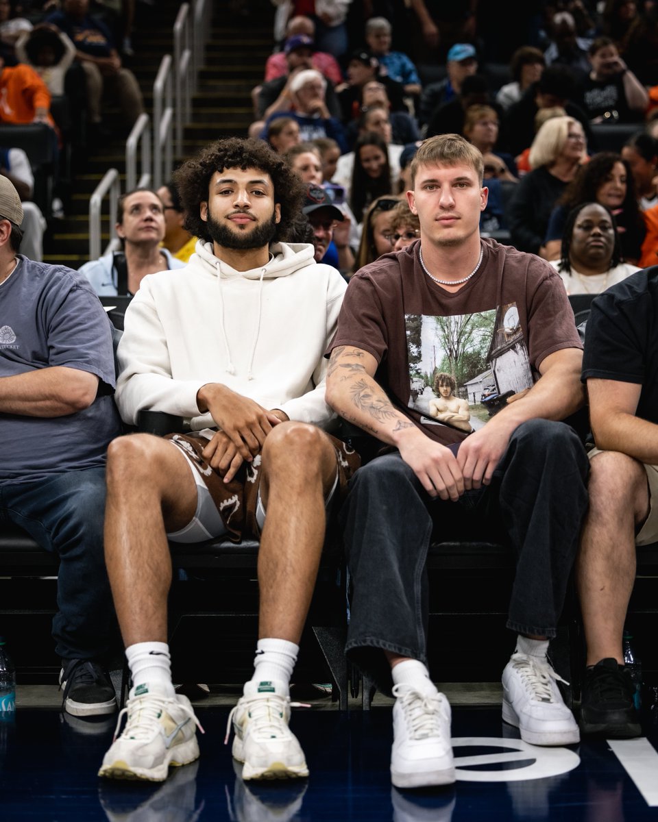 celtics's tweet photo. Pulled up to support the sister squad ☘️☀️ https://t.co/BxgGzyxrti