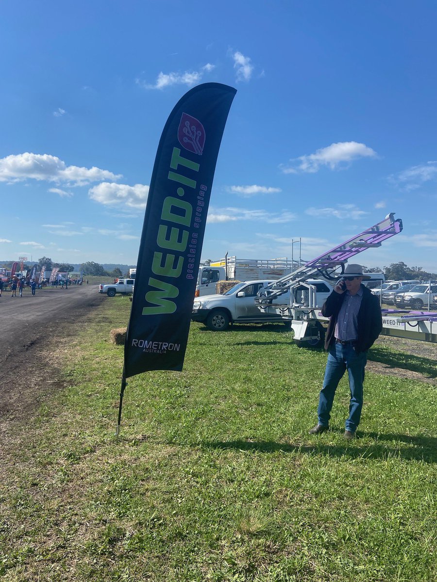 Spending quality time with farmers at <a href="/AgQuip/">AgQuip</a> ! Great to have <a href="/brendanw59/">Brendan Williams</a> , Hamish and Mark on the ground in Gunnedah