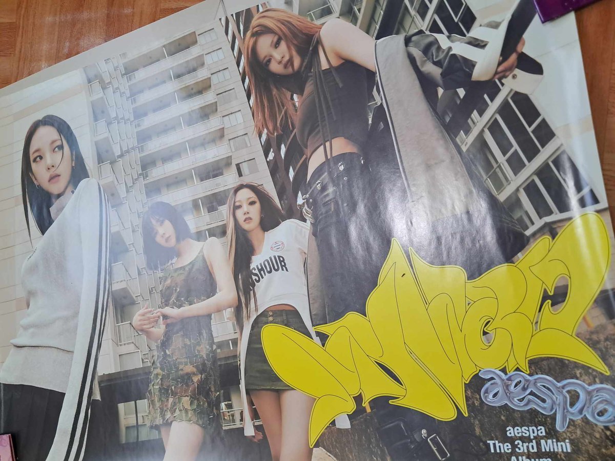 LocalArtsie's tweet photo. 🌷help rt ꒰ want to sell wts lfb ph ꒱

Aespa MyWorld Official Poster 1
╰ 💸₱200

✧Perf condi
✧PAYO
📍Philippines
💌 : reply or dm to claim !
Orders will be shipped 1-2 days after payment
t. myworld karina kwangya giselle winter ningning naevis https://t.co/tSI90niU63