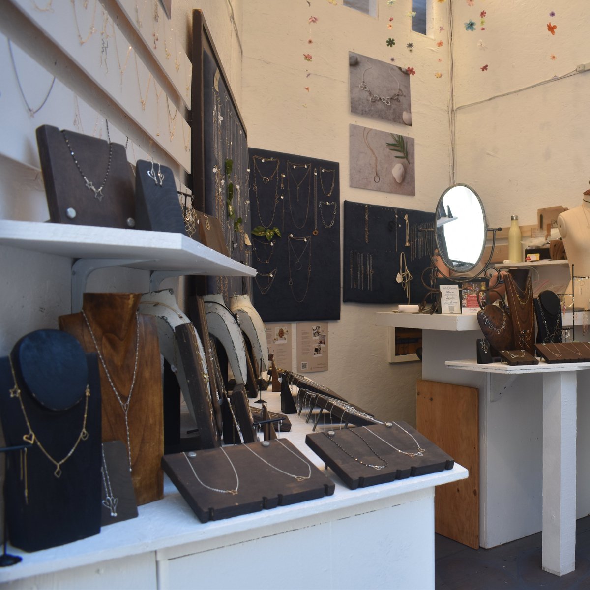 LagunaBeachMag's tweet photo. Local jewelers Beth Kukuk (right) and Morgan Amirani are showcasing stunning designs at Laguna’s summer festivals: https://t.co/X3nbZ5QuMM | @beth_jewelry #lagunabeach #bethjewelry #bethkukuk #sawdustartfestival #art #artfestivals #jewelry #necklaces #earrings #gold #orangecounty https://t.co/P5E16jtnuA