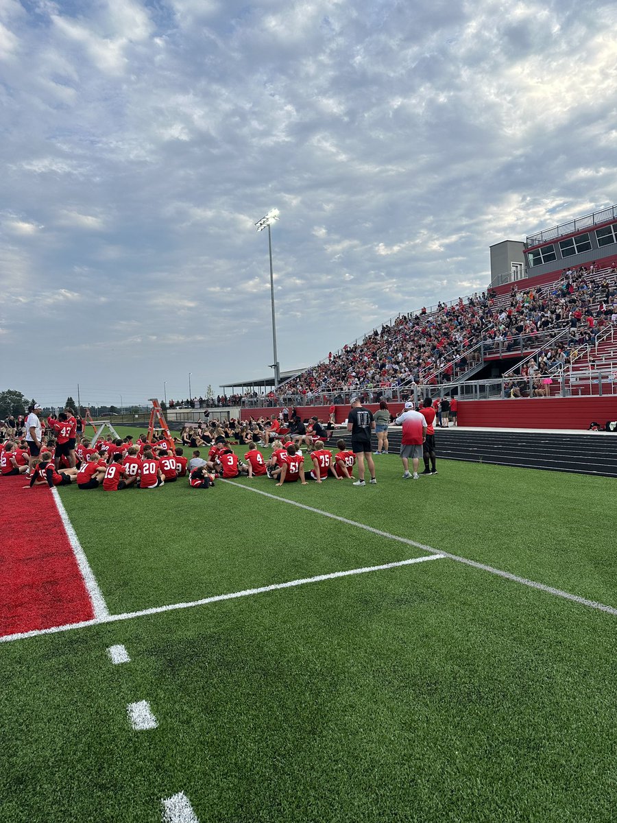 CF_Booster's tweet photo. S/O to all our #tigerpride fans attending tonight’s Fall Kick-Off! https://t.co/Gn7JDjtARa