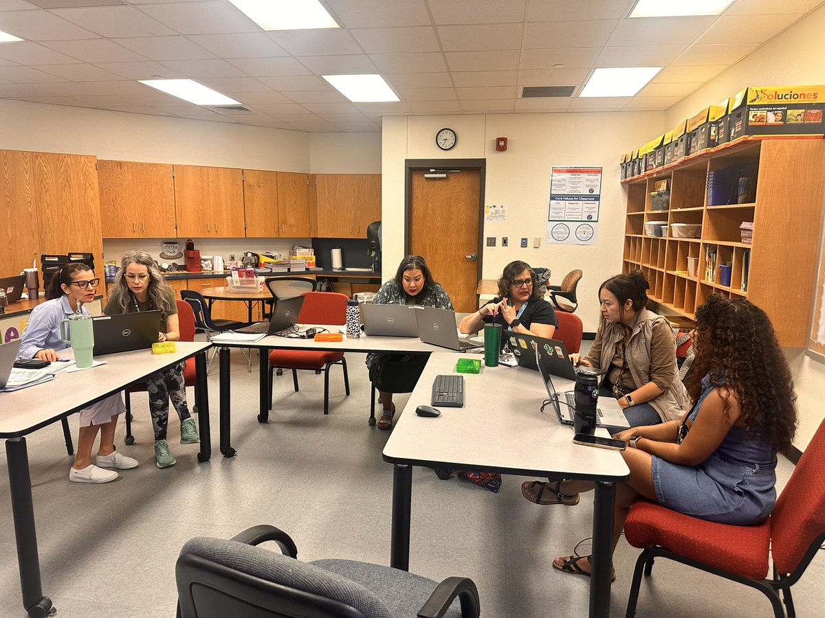 Jacqueline Garcia (@gigemits) on Twitter photo 💪🏽Tagged team with the Counselor to kick off our day with Google and PLC coverage training! We loved how much the <a href="/WellsBranchAIA/">Wells Branch AIA</a> support staff were invested in their learning! They are ready to begin PLC coverage! 💪🏽#ittakesusall #thisisourera <a href="/ANegretePrin/">Angelica Negrete</a> <a href="/myam2/">Dr. Mya Mercer</a> <a href="/RRISDTech/">RoundRock Technology</a> 💪🏽Tagged team with the Counselor to kick off our day with Google and PLC coverage training! We loved how much the <a href="/WellsBranchAIA/">Wells Branch AIA</a> support staff were invested in their learning! They are ready to begin PLC coverage! 💪🏽#ittakesusall #thisisourera <a href="/ANegretePrin/">Angelica Negrete</a> <a href="/myam2/">Dr. Mya Mercer</a> <a href="/RRISDTech/">RoundRock Technology</a>