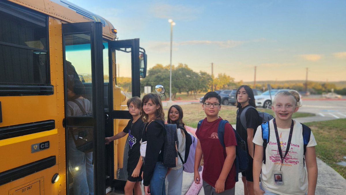 Timberwood Tigers off to PRMS!  #comalisd <a href="/PRMSVipers/">PRMS VIPERS</a>