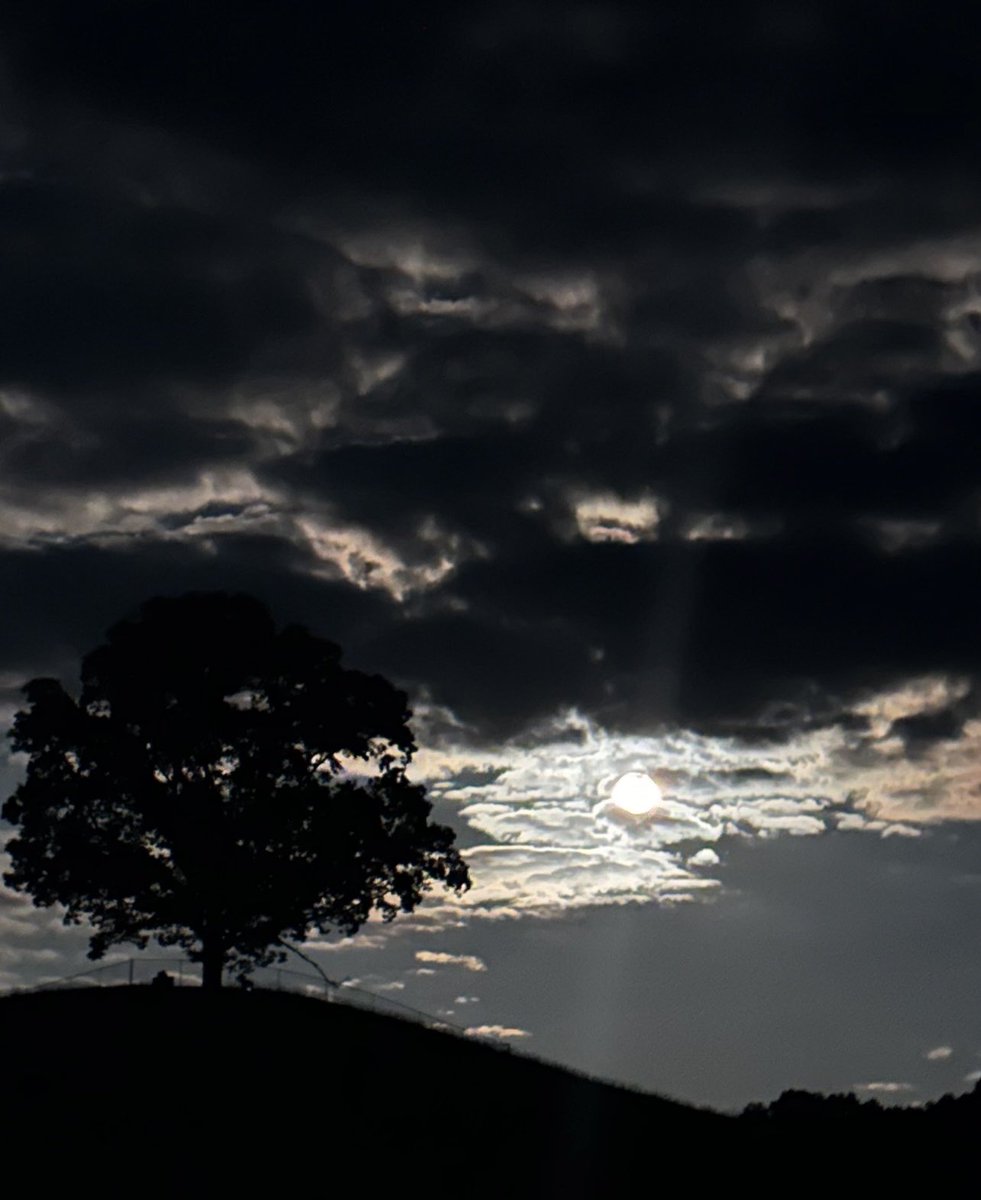 Every once in a blue moon …<a href="/Kentuckyweather/">Chris Bailey</a> … photo credit to <a href="/camihoskins/">Cami Bobrowski</a>