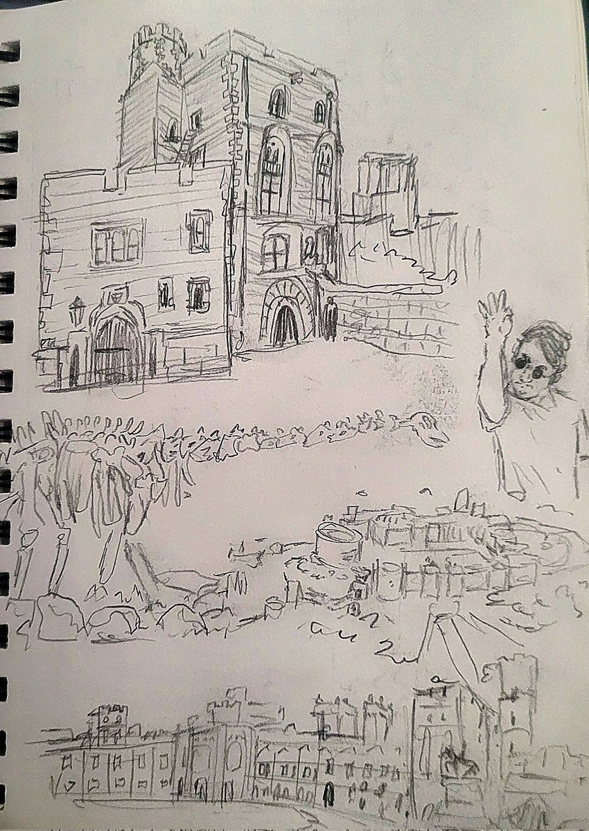 More sketches from my trip!!
#ireland #europe #drawer #artmoots