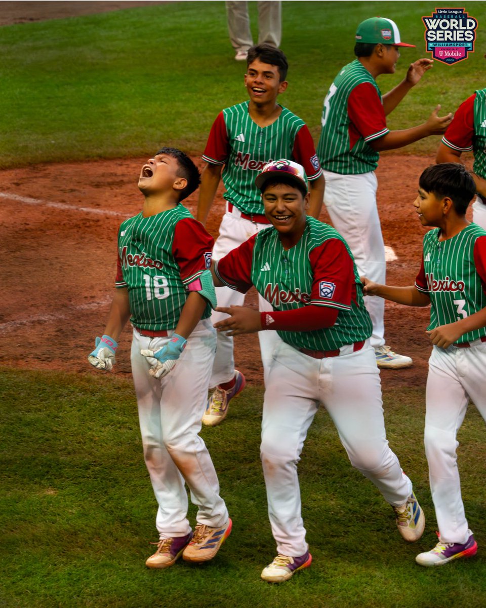 LittleLeague's tweet photo. Representing for an entire country 🇲🇽 #LLWS https://t.co/If5WhiDG7w