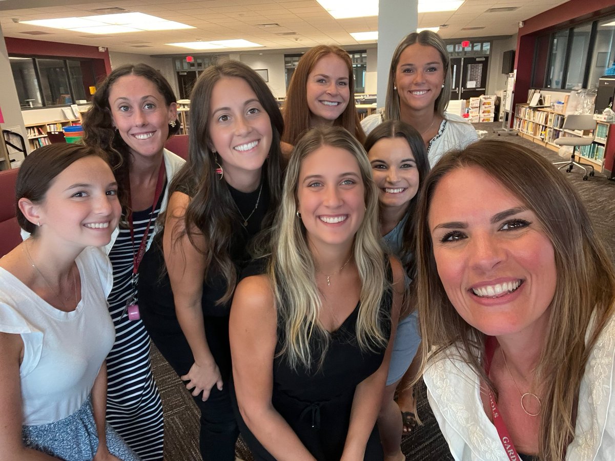 LaurenKaufmanGC's tweet photo. I loved spending time with our new Garden City K-5 teachers this week, focusing on high-leverage literacy instruction and practices. We’re so fortunate to have you with us! #GCGrows https://t.co/o0svBaX6cp