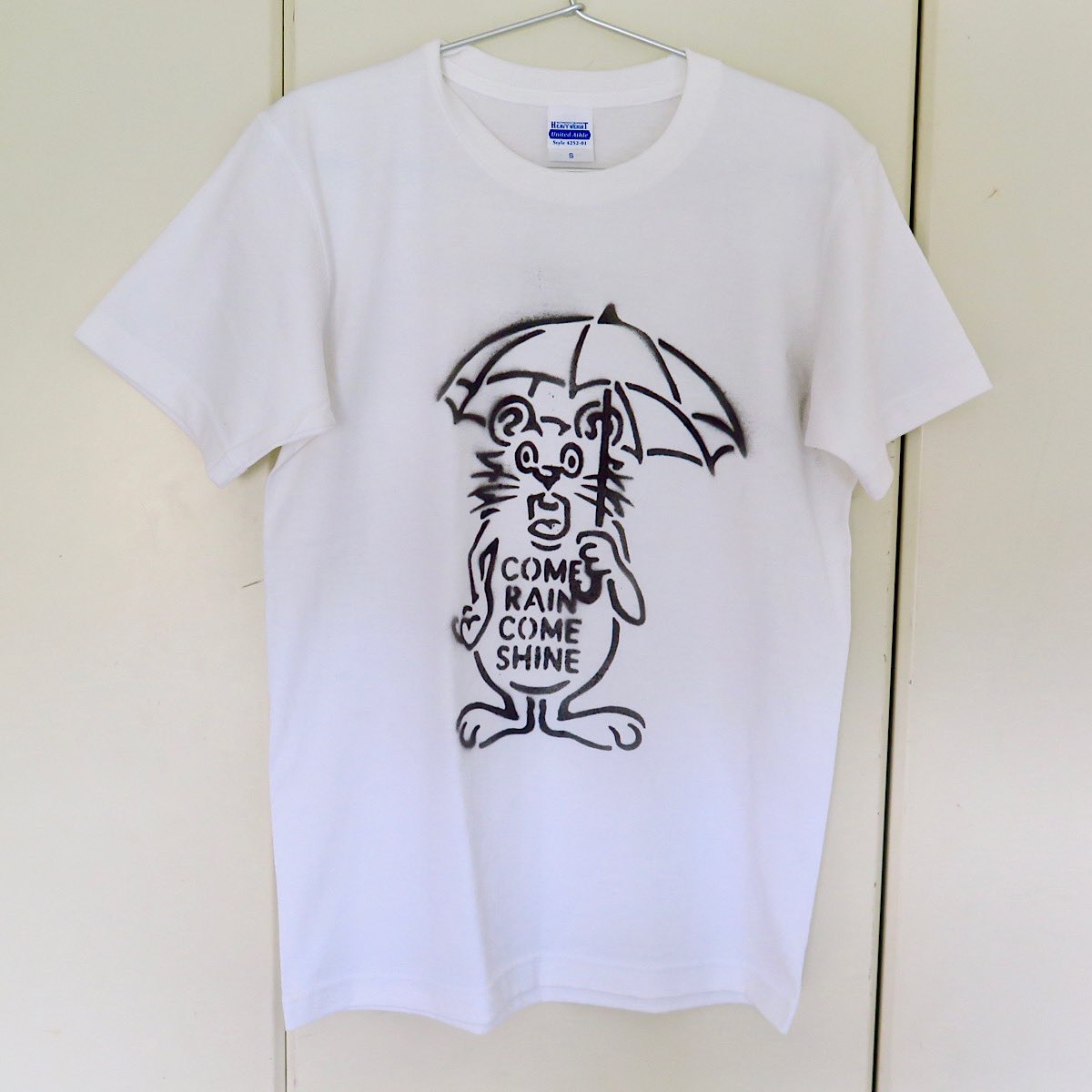 kassai_3podws's tweet photo. デジタルまみれの作業が続いたあとのリバウンド。コマンドZが効かない作業。愉しい!
#stencil #designedby #kassai #mclangur https://t.co/U80GYsI9Jb