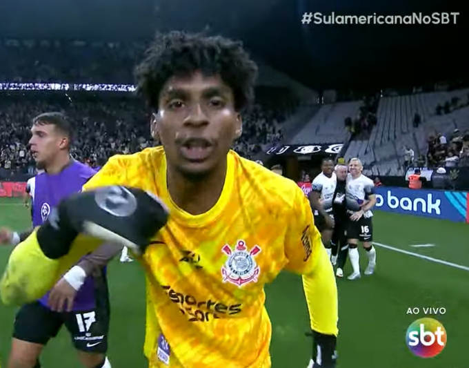 GVeQ3uDX0AA8fST?format=png&name=small