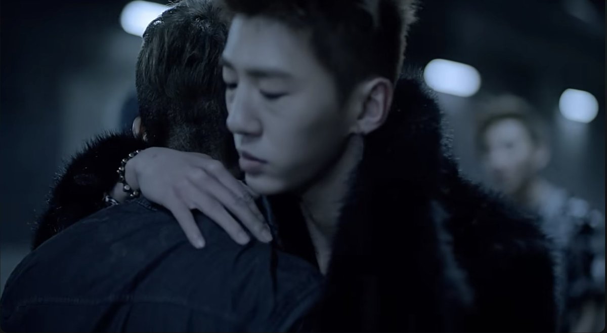 tadahits4memes's tweet photo. youngjae's stronger than me because if yongguk paid TEN MILLION DOLLARS to get me back and then hugged me like this, sorry to the police force but i'm caving, i'm a gang member now https://t.co/ylmHgiFVD0