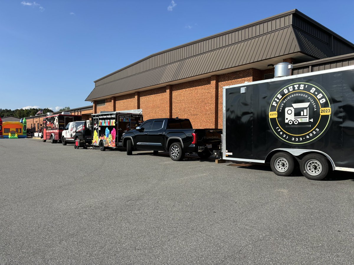 Great evening kicking off the 24/25 school year at LHS with the Open House Block Party!! Fantastic job by all those who made it possible and thank you to all the families and community partners who were able to attend this special event.<a href="/LedfordProud/">Ledford Proud</a> <a href="/LPAA_Pride/">Ledford Panthers Athletics Association</a> <a href="/dcsnc/">@DCSNC</a>