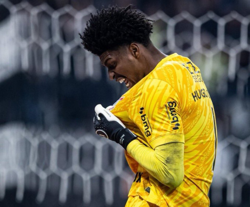 povotime1910's tweet photo. Hugo, você é GIGANTE! 🔥🦅

📸 [Reprodução] https://t.co/gyS2N4m9YT