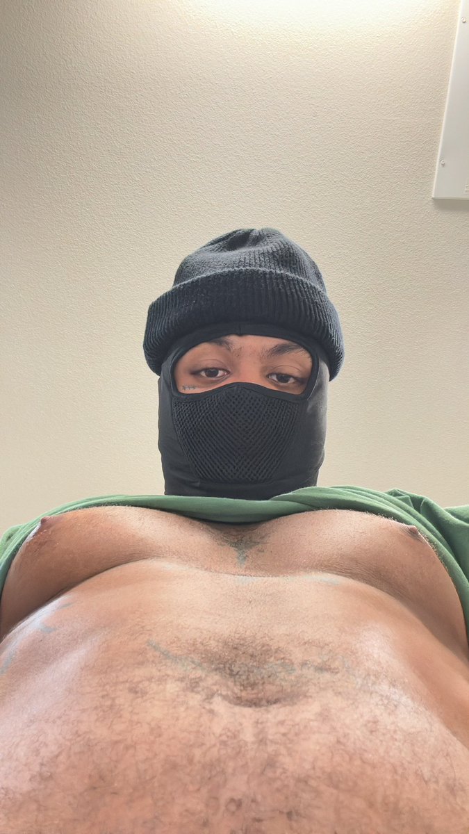 CamNxtDoor tweet media