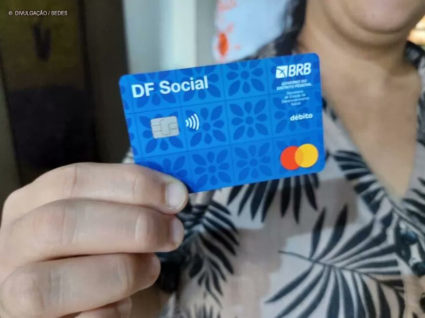 PDNewsBR's tweet photo. Novos beneficiários do DF Social têm até o dia 27 para abrir conta no BRB

https://t.co/6nINgjhtUr

#BANCODEBRASíLIA #BRB #DFSOCIAL #SEDES #VULNERABILIDADESOCIAL https://t.co/P53y3grpUE