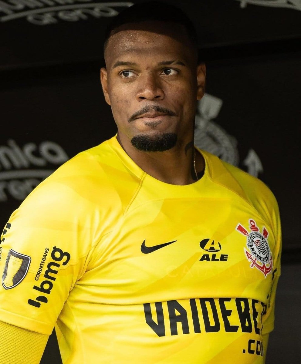 Falo sem medo: o Hugo Souza é melhor que o Carlos Miguel 

E além de melhor, ele é CORINTHIANS PRA CACETE!

É absurdo o que o Hugo está jogando no timão em tão pouco tempo 

Mofa aí no banco do Nottingham traíra. Achou que era insubstituível, né? 

NÓS TEMOS O GIGANTE HUGO SOUZA!