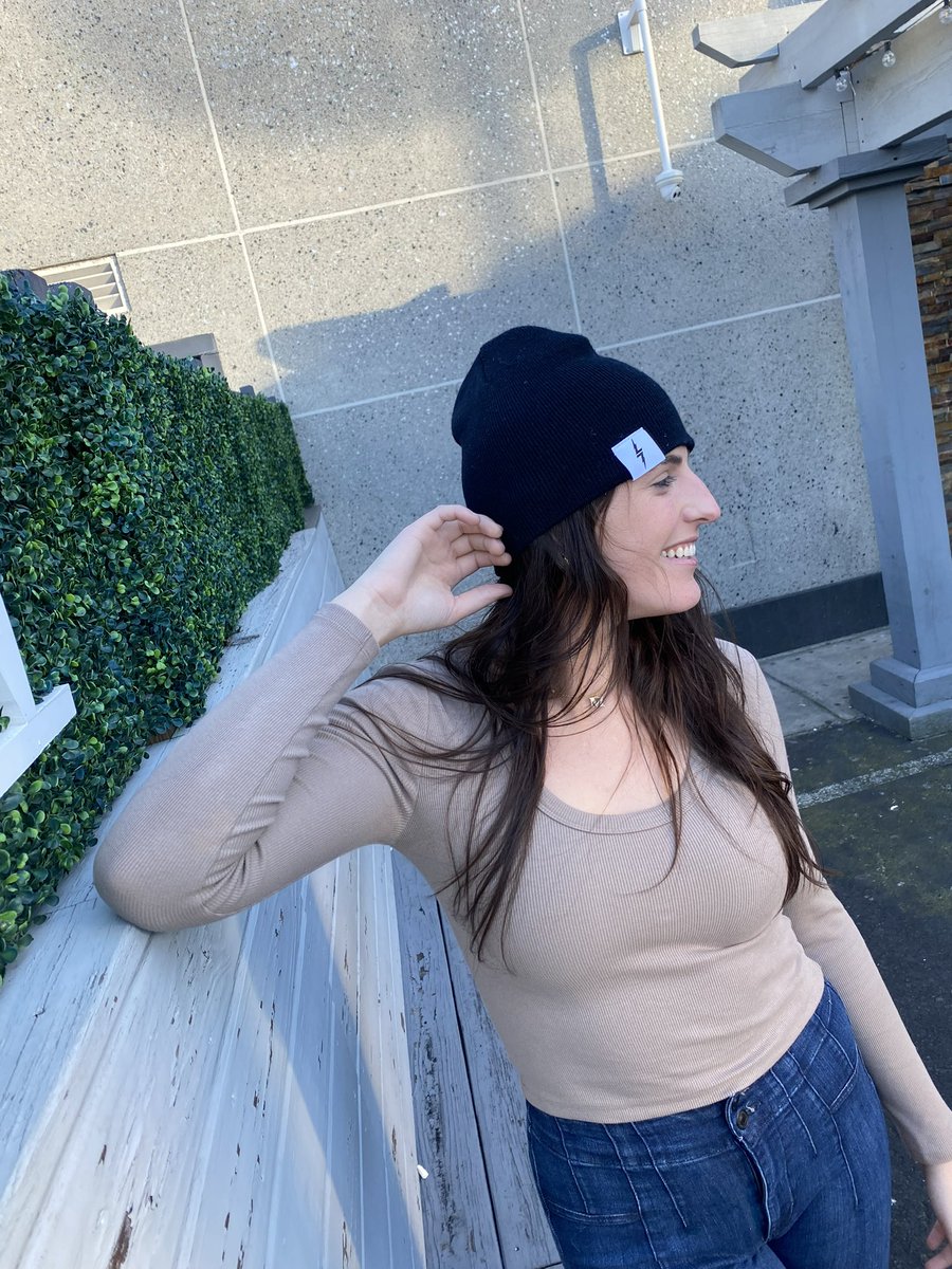 7-Strong Brand tweet media