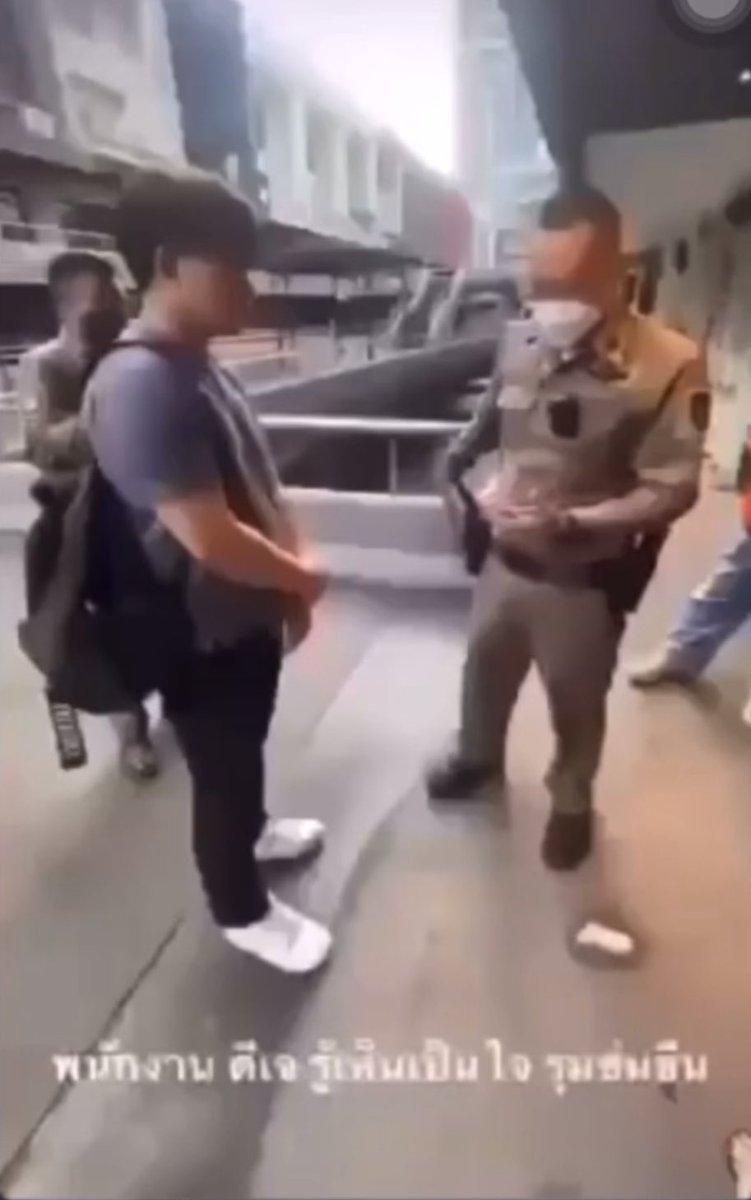 wannggjinn852's tweet image. “ก่อเหตุมาเยอะ แต่ไม่มีใครแจ้งความ”
“พนักงาน ดีเจ รุมข่มขืน”
“ขำเหยื่อที่โดนข่มขืน”