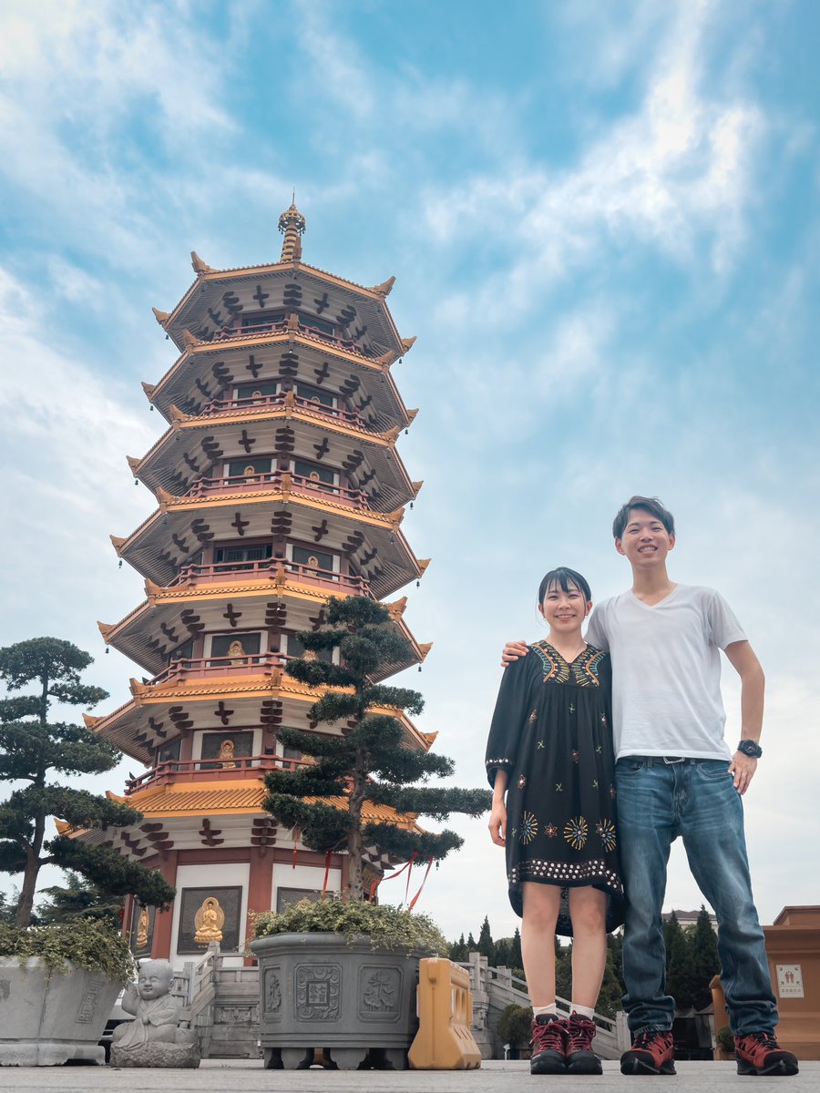 3boshi_trip's tweet photo. トランジットの1day観光でも楽しめるのが上海の魅力🇨🇳。大都会なビル群だけかと思っていたけど、中国らしさを感じられるスポットが都会の中にもあるのが最高。ちなみに全ての店でQRコード決済できるので現金も1円も必要なく本当に観光しやすい。 https://t.co/k5a0lDy86W