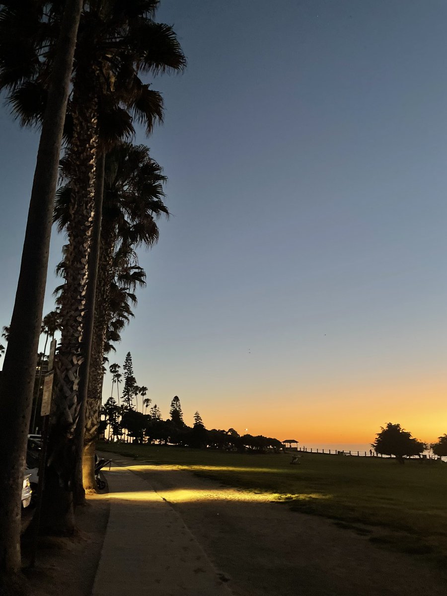 RAlsultan_'s tweet photo. San Diego sunset https://t.co/rRK9ekjrWa